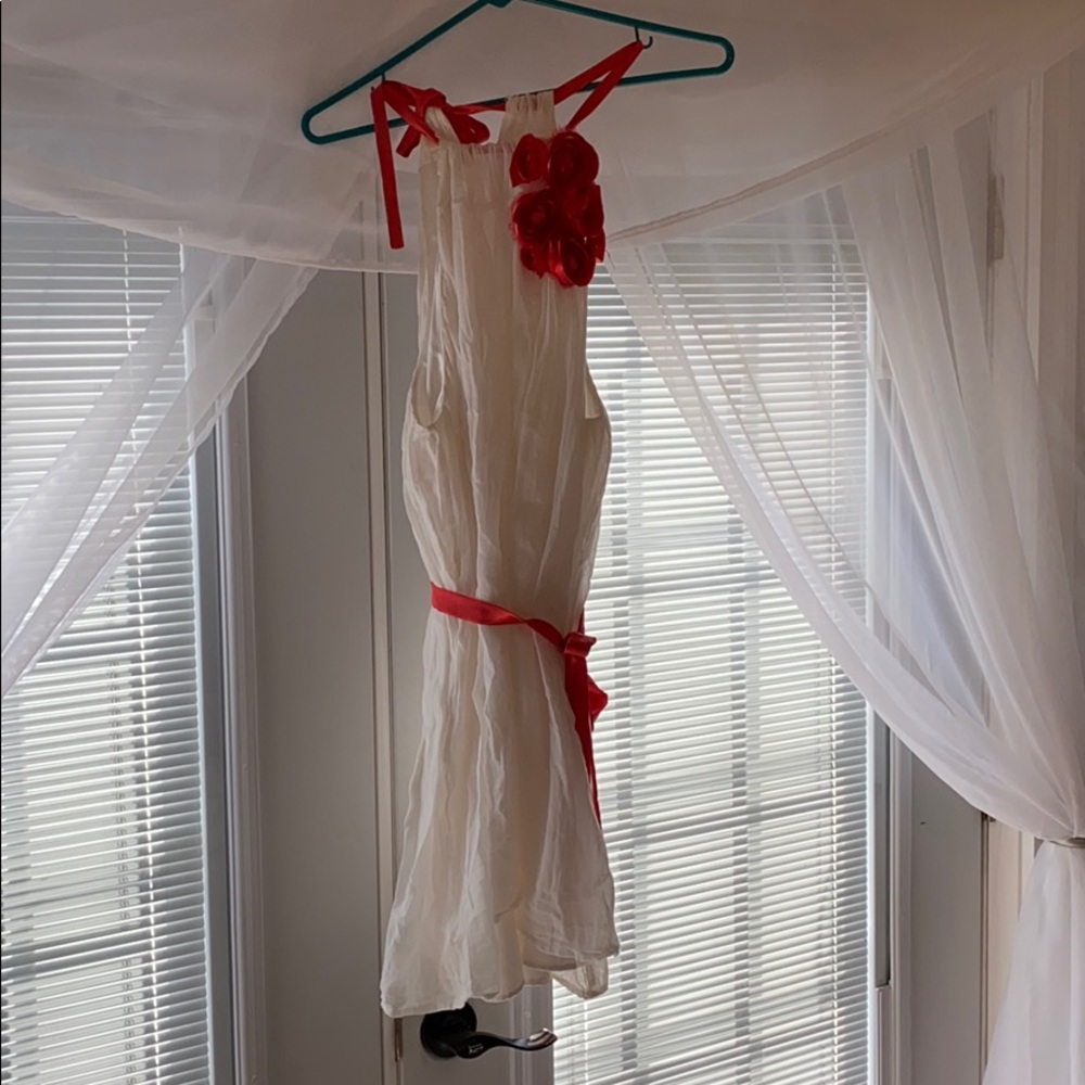 Beautiful summer dress, used but in great conditio